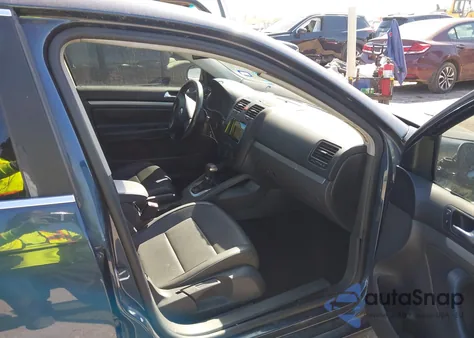 2006 Volkswagen Jetta Diesel from USA, damaged, VIN 3VWCT71K06M849464